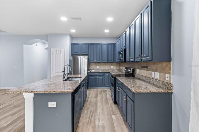 11415 BLUE CRANE STREET, Riverview, FL 33569