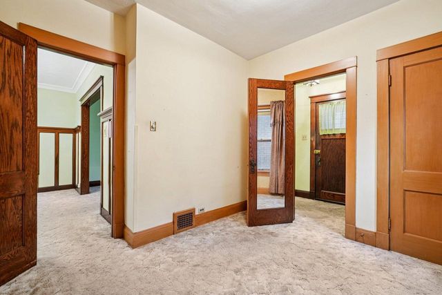 2918 W Greenfield AVENUE, Milwaukee, WI 53215