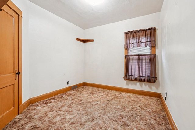 2918 W Greenfield AVENUE, Milwaukee, WI 53215