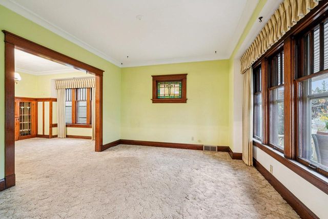 2918 W Greenfield AVENUE, Milwaukee, WI 53215