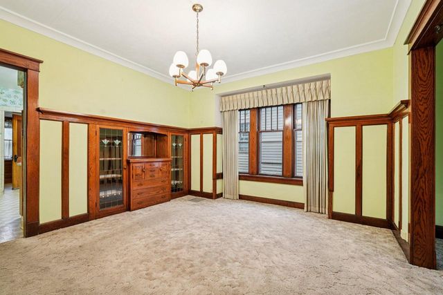 2918 W Greenfield AVENUE, Milwaukee, WI 53215