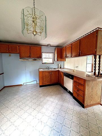 24 Christopher Lane, Fremont, NH 03044