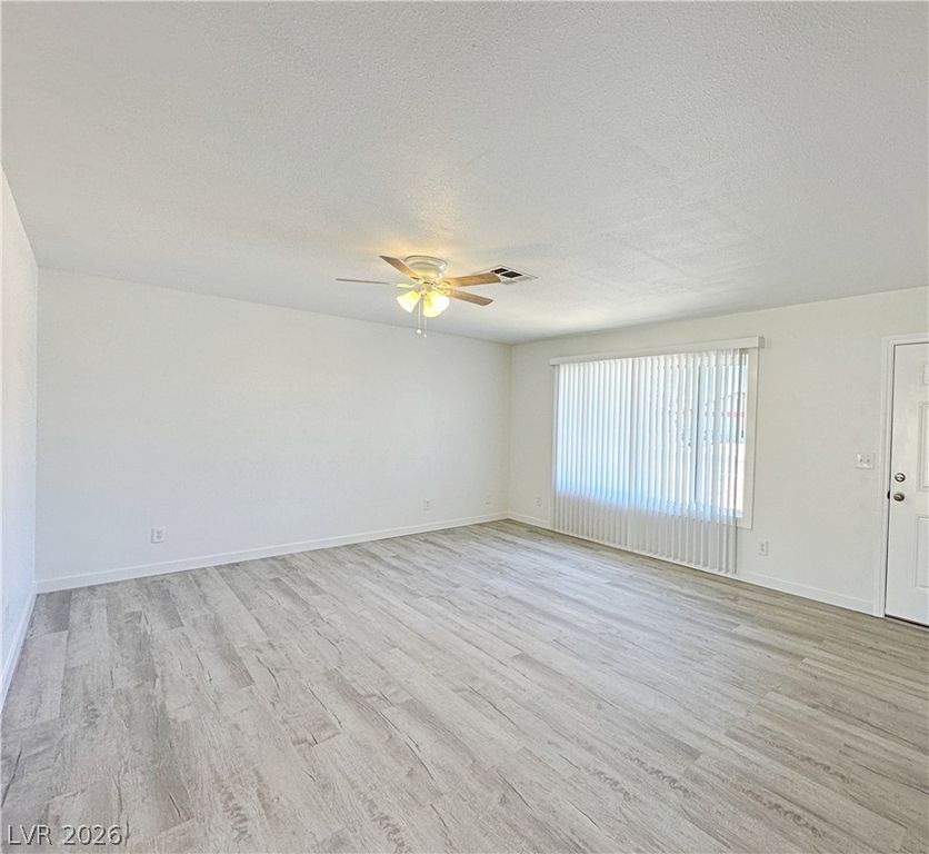 2501 Oak Glen Way, Las Vegas, NV 89115 — photo 2