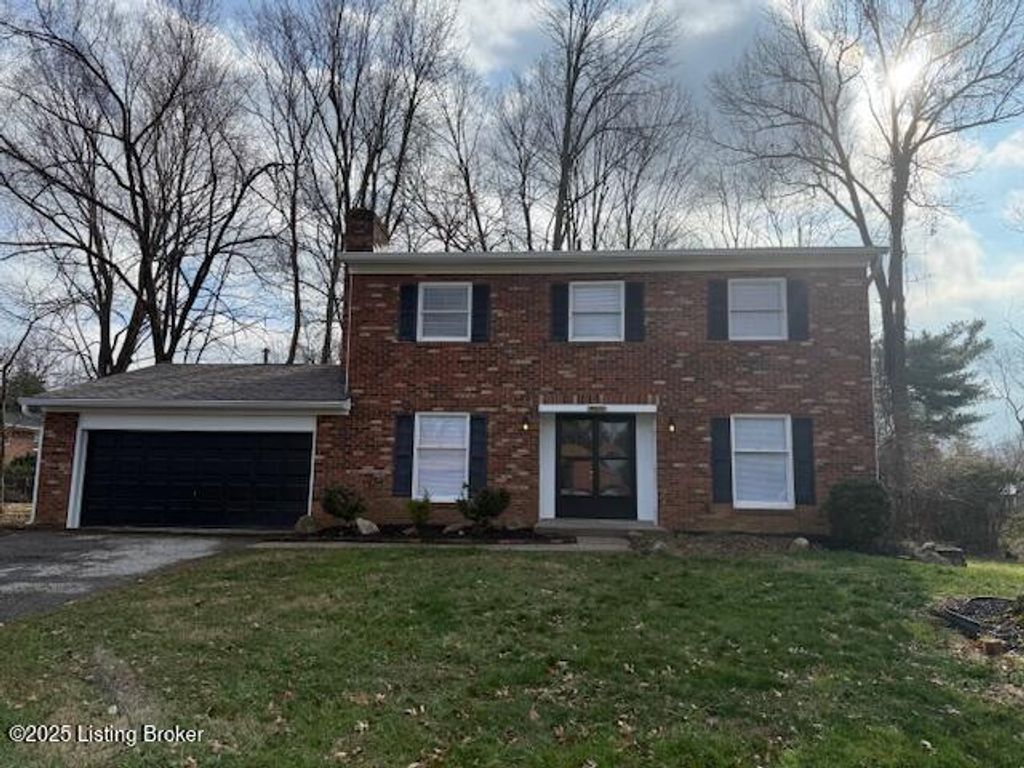 10410 Foxboro Dr, Louisville, KY 40223