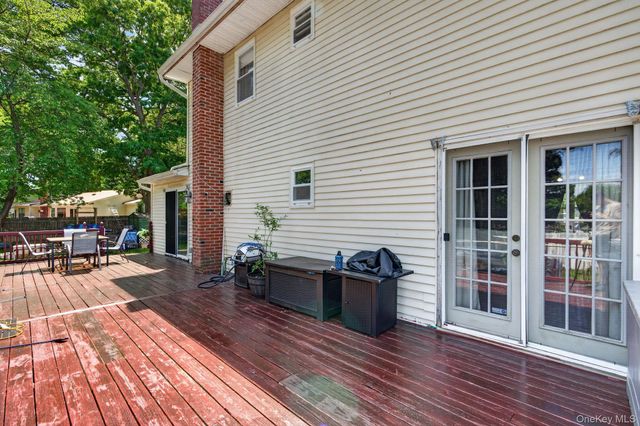 76 Ontario Street, Port Jefferson Station, NY 11776