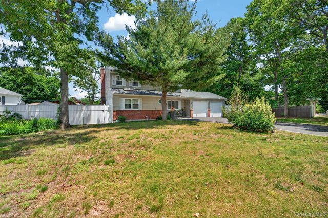 76 Ontario Street, Port Jefferson Station, NY 11776