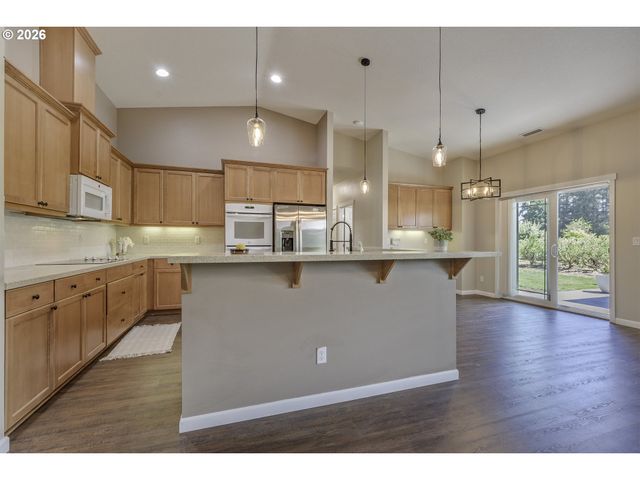 8340 Sw RIVER Rd, Hillsboro, OR 97123
