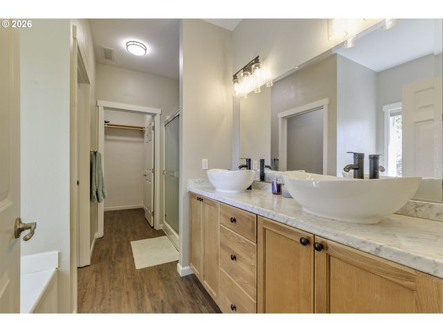 8340 Sw RIVER Rd, Hillsboro, OR 97123