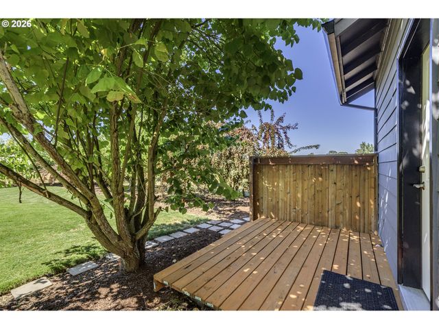 8340 Sw RIVER Rd, Hillsboro, OR 97123
