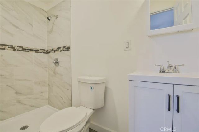 10955 S Spring Street, Los Angeles, CA 90061