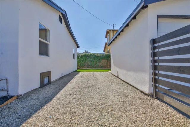 10955 S Spring Street, Los Angeles, CA 90061