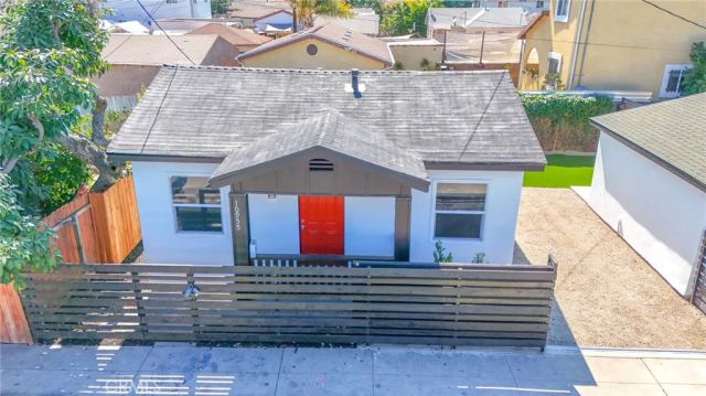 10955 S Spring Street, Los Angeles, CA 90061