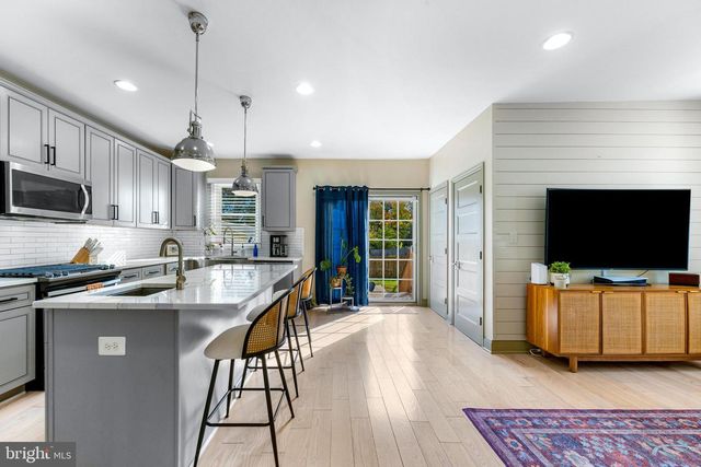 6405 SEFTON AVE, Baltimore, MD 21214