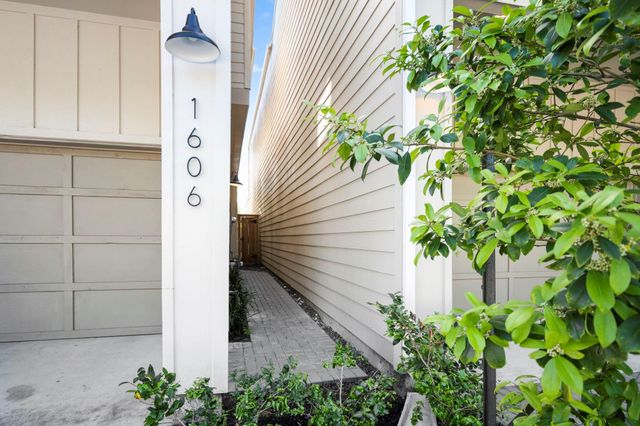 1606 Northwood Street, Houston, TX 77009