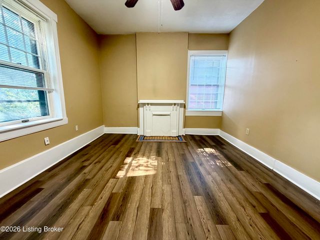 1153 S 1st St 3, Louisville, KY 40203