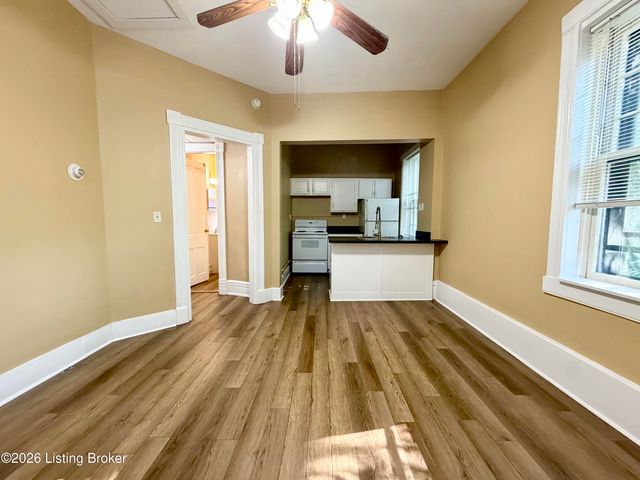 1153 S 1st St 3, Louisville, KY 40203