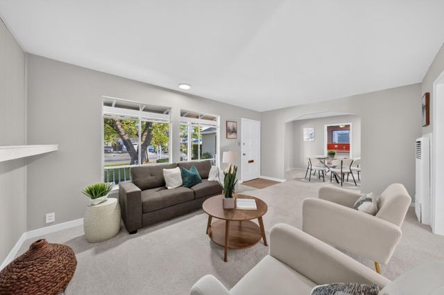 2433 W Hedding Street, San Jose, CA 95128