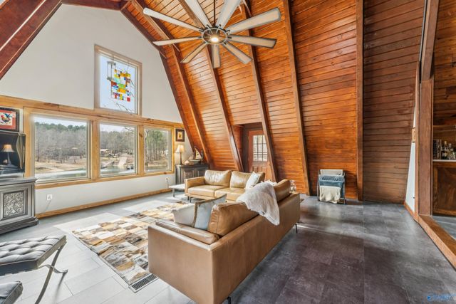 344 Gulf Ridge Drive, Jasper, AL 35504