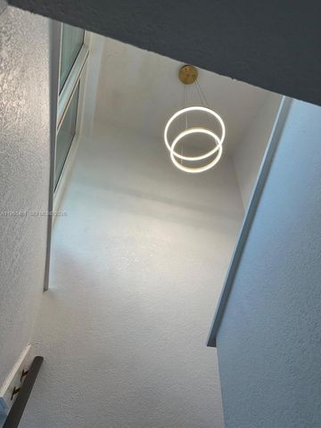 10916 SW 70th Ter, Miami, FL 33173