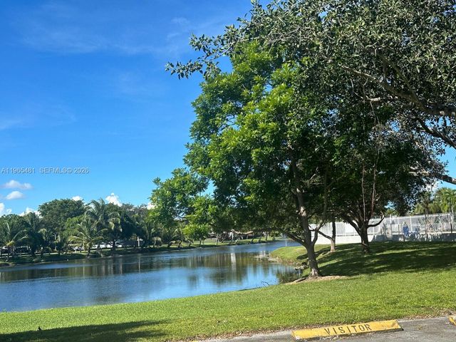 10916 SW 70th Ter, Miami, FL 33173