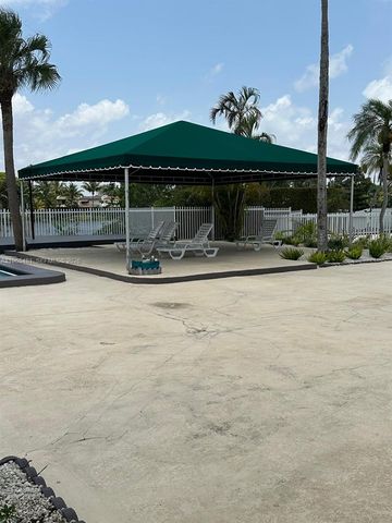 10916 SW 70th Ter, Miami, FL 33173