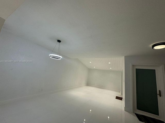 10916 SW 70th Ter, Miami, FL 33173