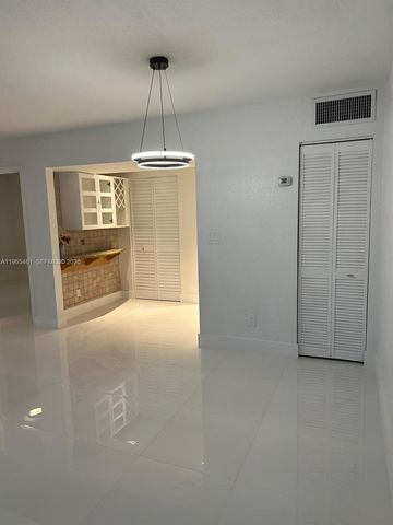 10916 SW 70th Ter, Miami, FL 33173