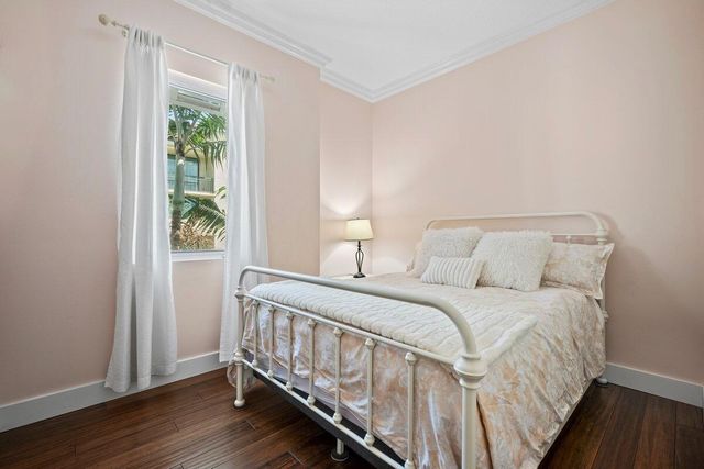 12 SE 1st Avenue 302, Delray Beach, FL 33444