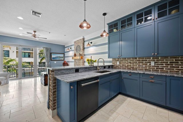 12 SE 1st Avenue 302, Delray Beach, FL 33444