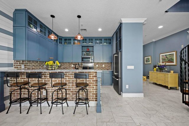 12 SE 1st Avenue 302, Delray Beach, FL 33444