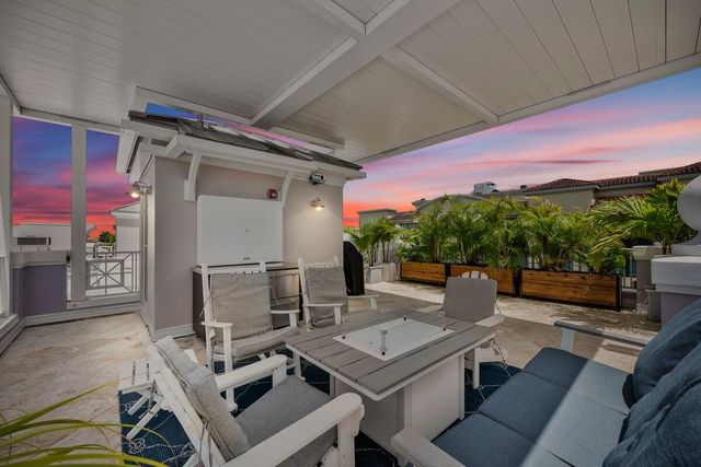 12 SE 1st Avenue 302, Delray Beach, FL 33444