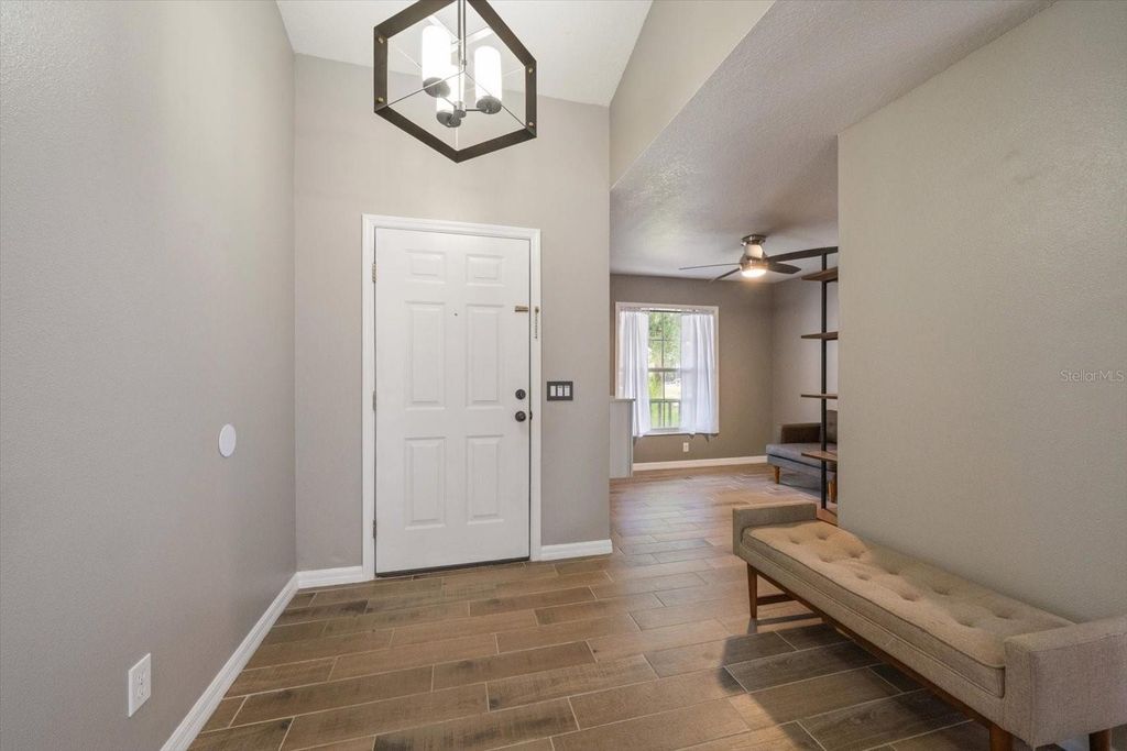 Image 3 of property listing at 11887 DUNSTER LANE, Parrish, FL 34219