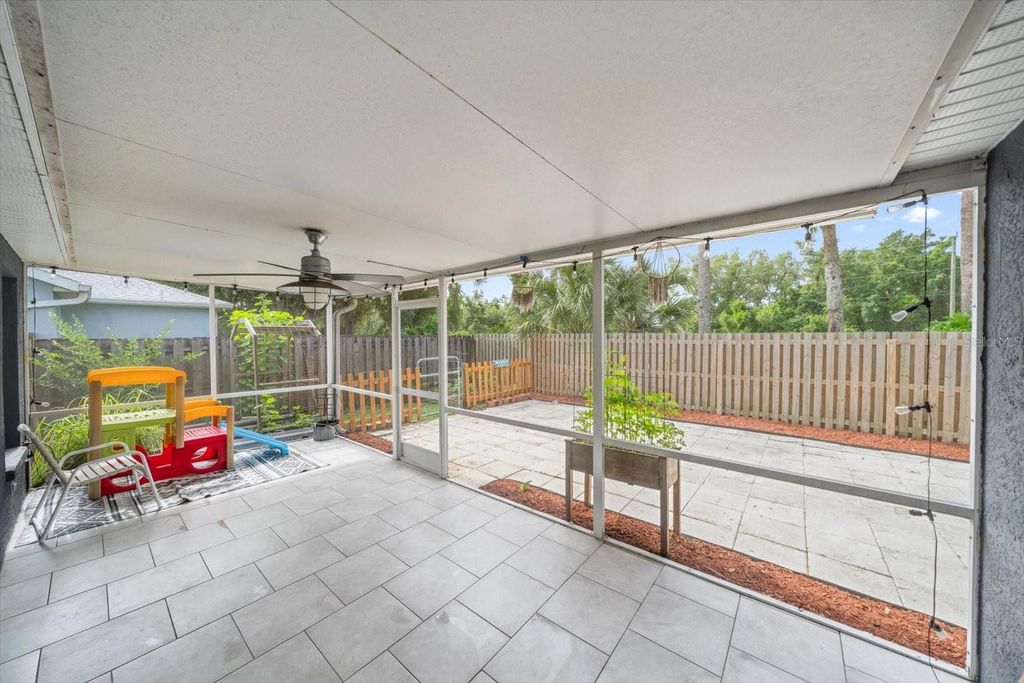 Image 32 of property listing at 11887 DUNSTER LANE, Parrish, FL 34219