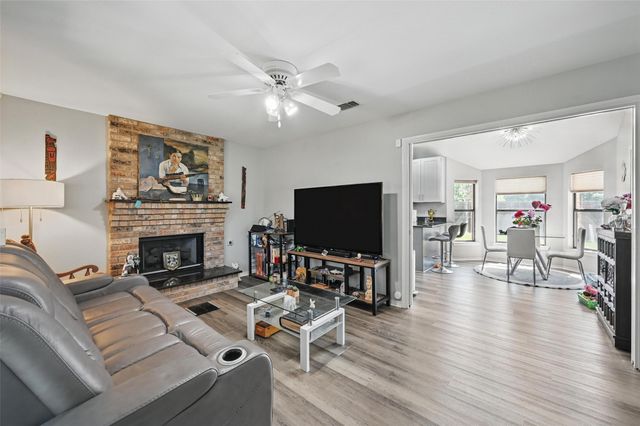 2701 Mims Street, Fort Worth, TX 76112