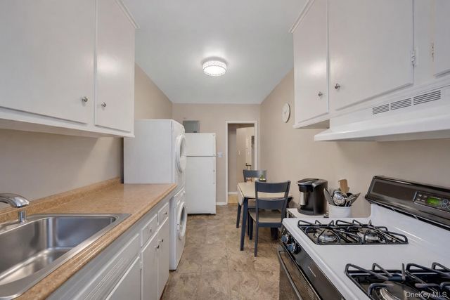 329 Palmer Terrace 1C, Mamaroneck, NY 10543