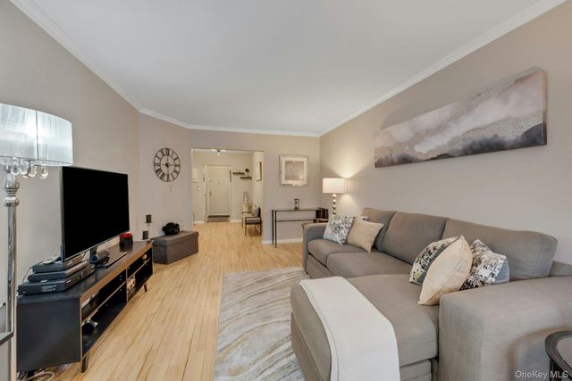 329 Palmer Terrace 1C, Mamaroneck, NY 10543