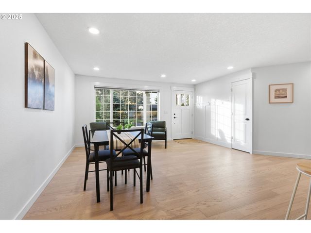 336 ACACIA Ave, Woodburn, OR 97071