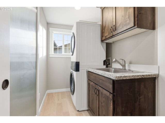 336 ACACIA Ave, Woodburn, OR 97071