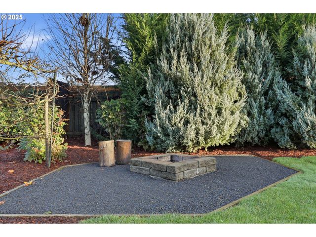 336 ACACIA Ave, Woodburn, OR 97071