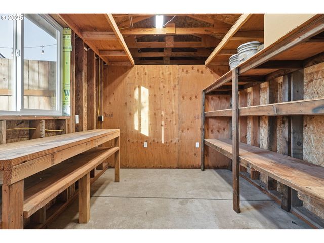 336 ACACIA Ave, Woodburn, OR 97071