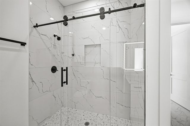 1519 Waco St, Dayton, TX 77535