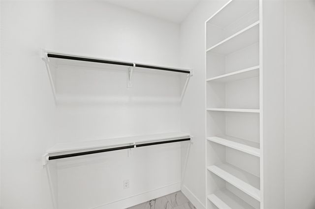 1519 Waco St, Dayton, TX 77535