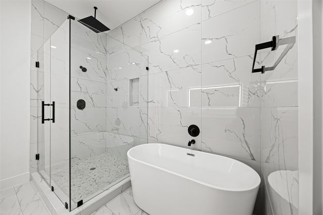 1519 Waco St, Dayton, TX 77535