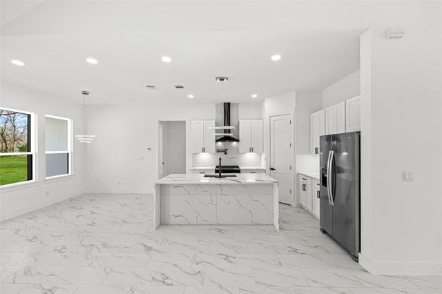 1519 Waco St, Dayton, TX 77535