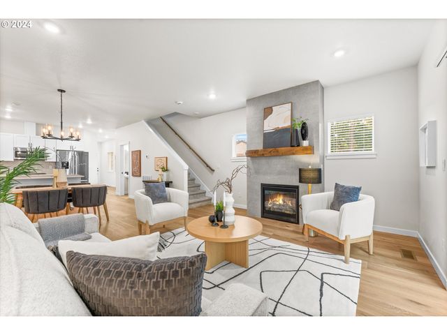 6313 Se Chloe Rose Way, Milwaukie, OR 97267