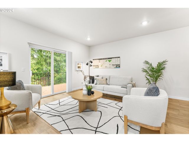 6313 Se Chloe Rose Way, Milwaukie, OR 97267