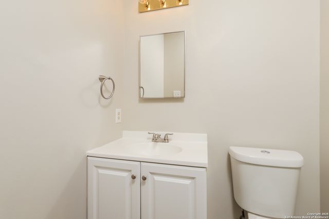 13406 Forum, Universal City, TX 78148