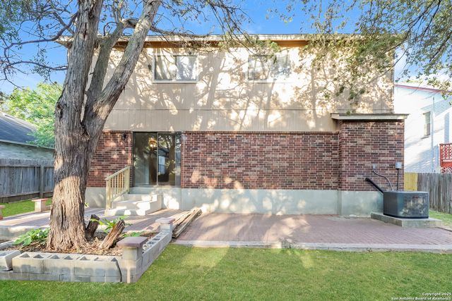 13406 Forum, Universal City, TX 78148