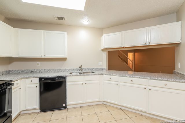 13406 Forum, Universal City, TX 78148