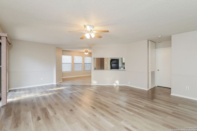 13406 Forum, Universal City, TX 78148